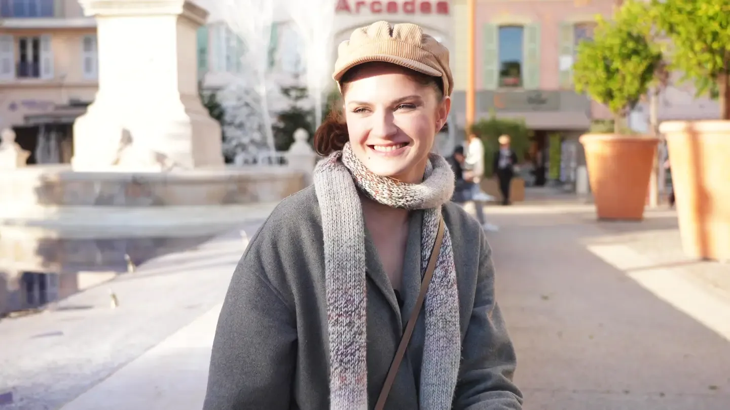 Francesca 30 ans, goûte à la BBC en double